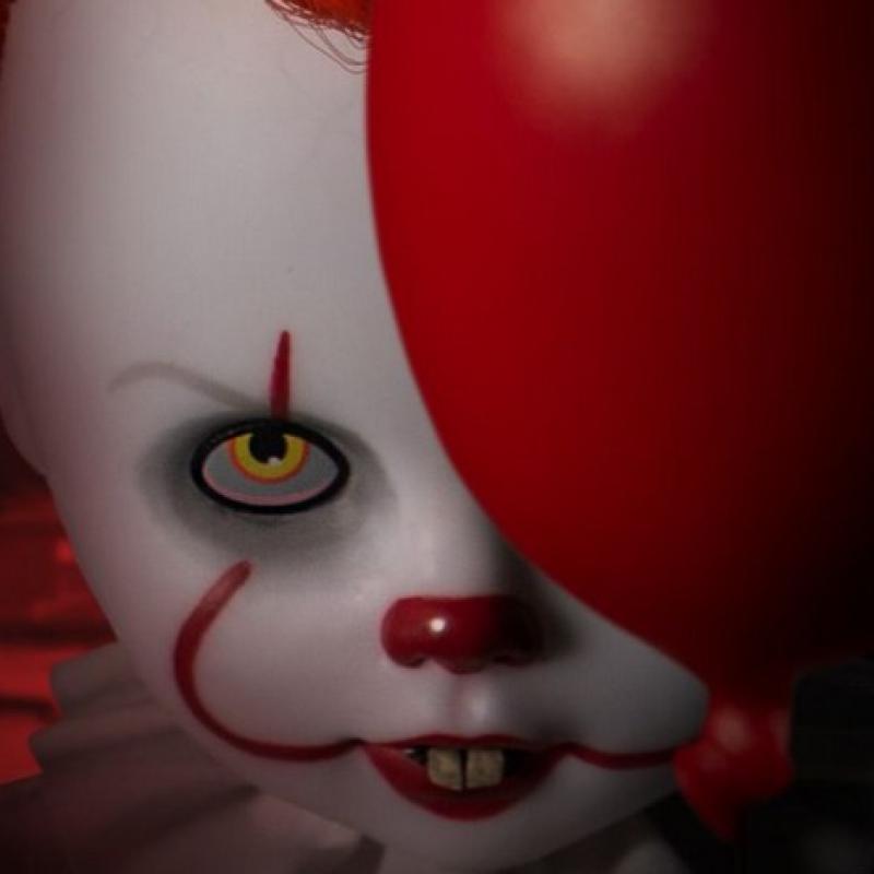 it-2017-pennywise-10-inch-action-figure-ot-30013