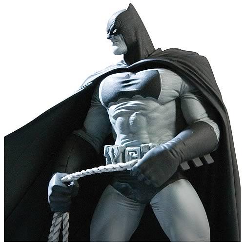 Batman Black & White Statue Frank Miller