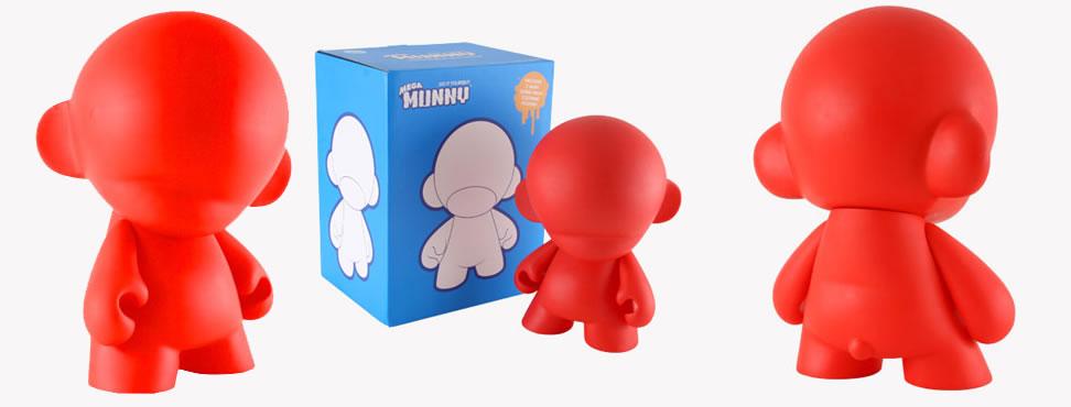Munny Red Edition MEGA 18 Inch Figure