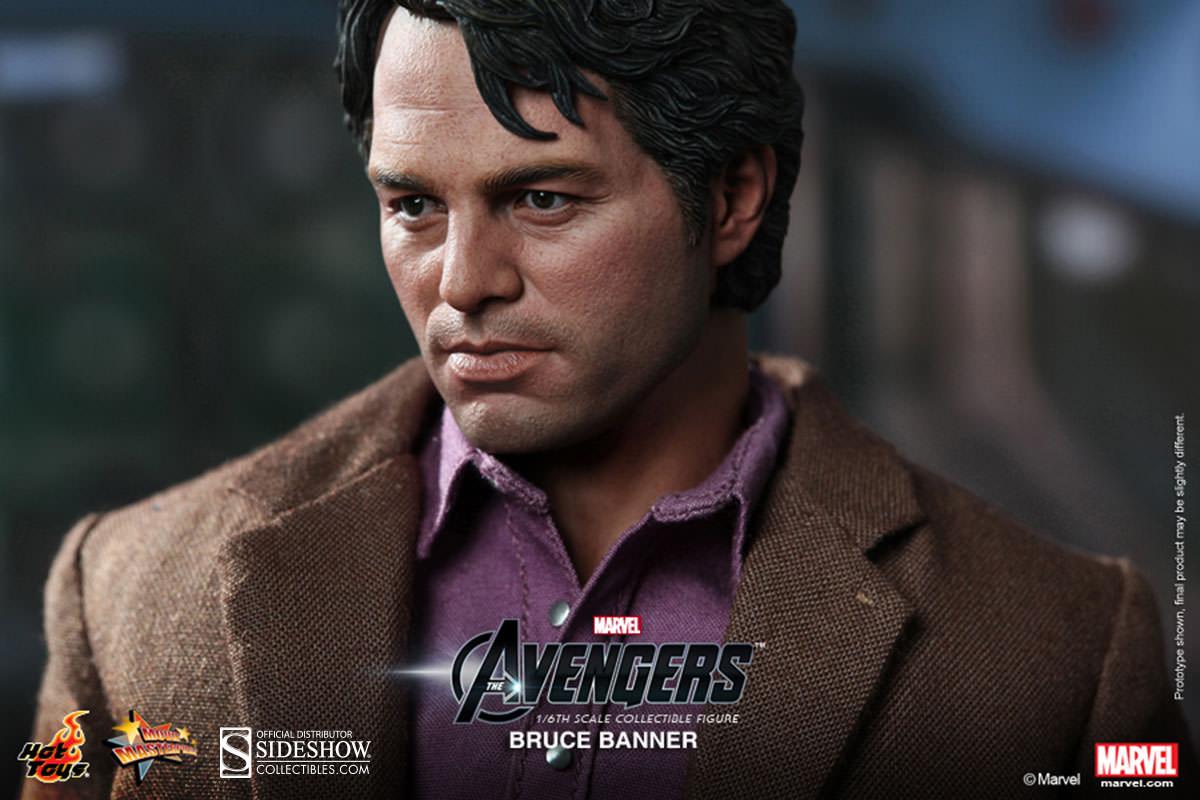 Bruce Banner Sixth Scale Figure
