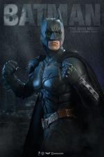 sideshow-collectibles-ss1-521-batman-the-dark-knight-premium-format-figure