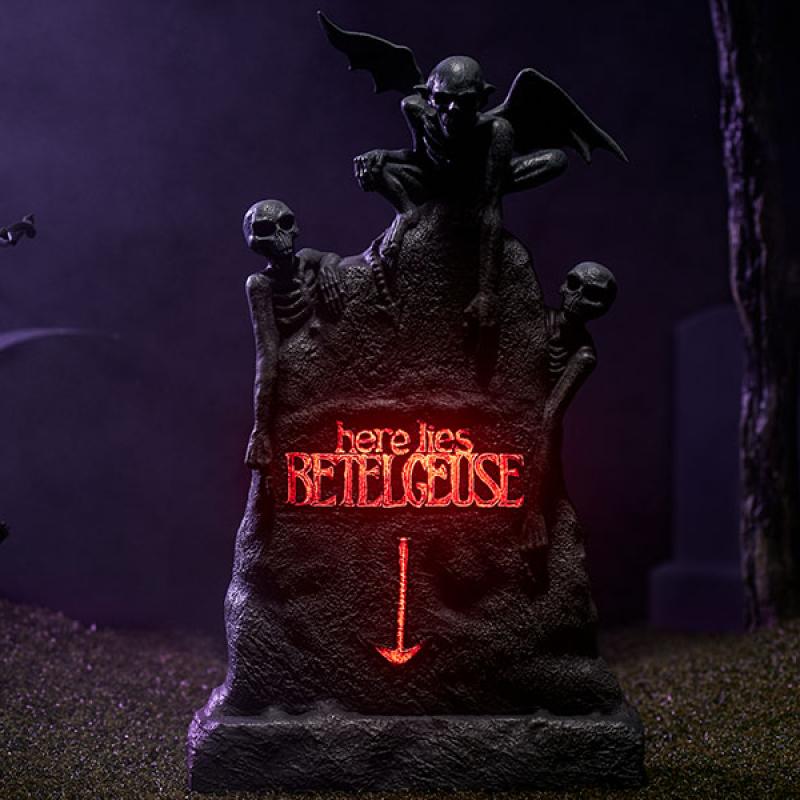 sideshow-collectibles-ss4-249-beetlejuice-tombstone-sixth-scale-light-up-enviorement