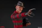 sideshow-collectibles-ss1-586-freddy-krueger-premium-format-figure