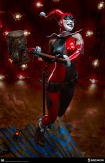 sideshow-collectibles-harley-quinn-14-premium-format-figure