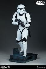 sideshow-collectibles-stormtrooper-premium-format-figure