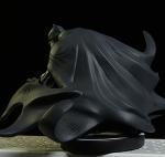 dc-collectibles-batman-black-white-joe-madureira-statue-dc2-111