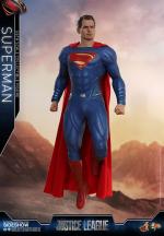 hot-toys-superman-jl-sixth-scale-figure-ht1-356