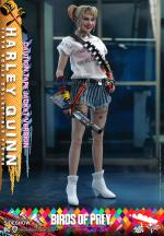 hot-toys-harley-quinn-bop-caution-tape-jacket-version-sixth-scale-figure-ht1-422