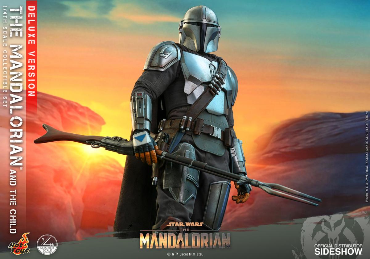 The Mandalorian and The Child ' Grogu ' (Deluxe) Quarter Scale Collectible Figure Set