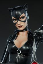 sideshow-collectibles-catwoman-ruby-necklace-premium-format-figure-ss1-764