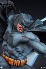 sideshow-collectibles-batman-the-dark-knight-returns-premium-format-figure-ss1-770
