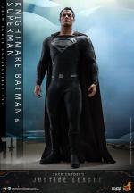 hot-toys-knightmare-batman-and-superman-sixth-scale-figure-set-ht1-467