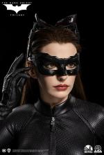 infinity-studio-x-penguin-toys-catwoman-selina-kyle-the-dark-knight-rises-11-life-size-bust-is-010