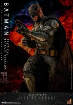 hot-toys-batman-tactical-batsuit-version-sixth-scale-figure-ht1-557